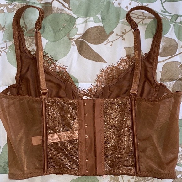 Victoria Secret Corset - Picture 3 of 3